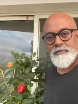 How to Grow Apples in Your Balcony Without Any Soil? Bengaluru Gardener Shares