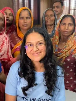 How a 17-YO Is Helping 3000 Underprivileged People Avail Govt Schemes Benefits