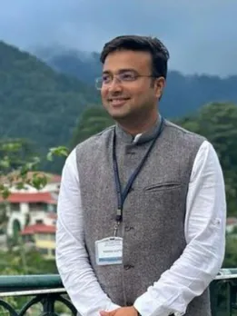 6 Tips From IFS Officer Who Cracked UPSC CSE Despite 5 Failed Attempts