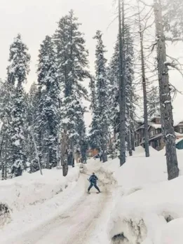 Travel to These 8 Indian Destinations to Experience Snowfall This Winter