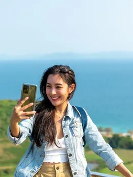 Planning a Solo Trip? 10 Travel Groups on Social Media to Help Design a Perfect Vacation