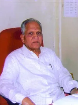 Why This 95-YO Padma Shri Awardee Treated Over 1.5 Lakh Eye Patients For Free