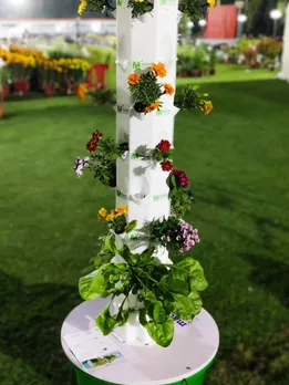 Engineer's Aeroponic Tower Lets You Grow 30 Times More Vegetables in Small Spaces