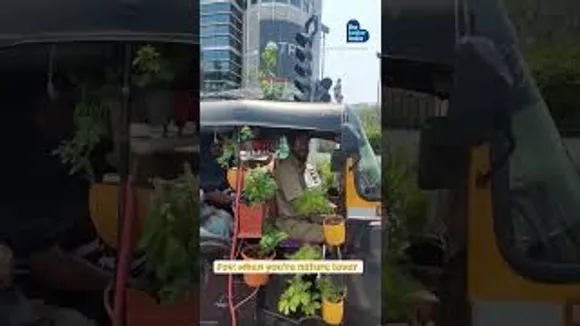 Would you love to take a ride with this amazing "Green Auto"? ♻️🛺 Tell us in the comments below.