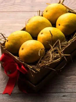 8 Online Platforms That Deliver Organic Mangoes From Farms Across India