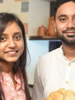 After Terrible Financial Losses, Brother & Sister Built 'Phuchka' Startup From Scratch; Earn Lakhs