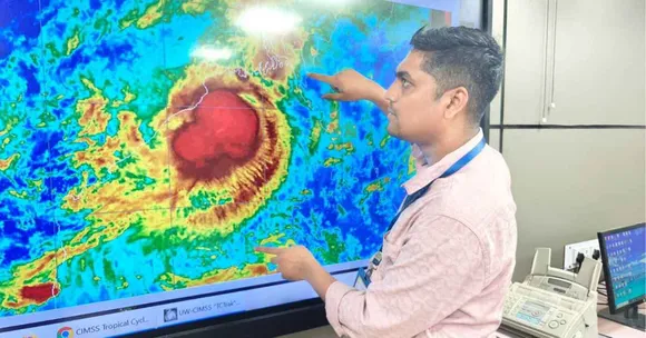 Cyclone Dana: IMD Expert Explains What’s Coming and How to Stay Prepared