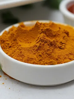 5 Must-Try Ways To Incorporate Haldi Into Your Winter Routine