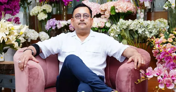 He Couldn’t Find a Bouquet for His Girlfriend — Now He Runs a Rs 4000 Cr Flower Empire