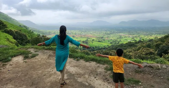 From Lakes to Forest Trails: 5 Nature Walks Your Kids Will Love