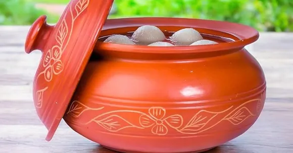 Why Clay Pots Are the Perfect Kitchen Essential for the Rainy Season