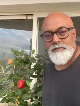 How to Grow Apples Without Soil on Your Balcony: Tips From A Bengaluru Gardener