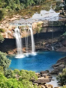 Turquoise Pools, Misty Cliffs & Rain-Drenched Forests: Meghalaya’s Top 10 Waterfalls