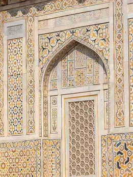 Can You Guess These Famous Indian Monuments From a Close-Up Photo?