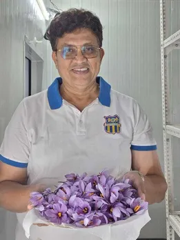 After Kashmir Vacation, Retired Engineer Earns Rs 8 Lakh Growing Saffron at Home