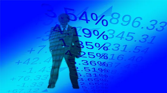 Large Cap vs Mid Cap vs Small Cap, best investment strategy, लार्ज कैप और स्मॉल कैप में निवेश, Mid Cap stocks benefits, मिड कैप में निवेश के फायदे, stock market investment tips, स्मॉल कैप स्टॉक्स, best market cap for investment.
