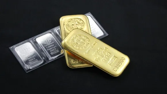 Gold Price Today, Silver Price Today, Gold vs Silver, Invest in Gold, Invest in Silver, गोल्ड, सिल्वर, सोने का भाव, चांदी का भाव