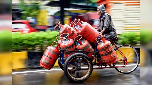 LPG Gas Cylinder Prices Cut