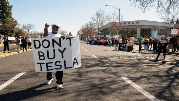 Elon Musk net worth, Elon Musk richest person, Tesla stock decline, Elon Musk wealth drop