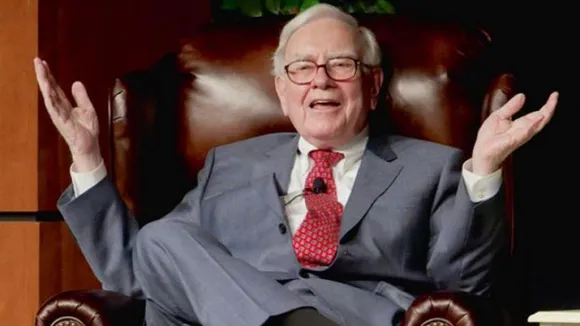 warren buffett wealth, warren buffett tips, warren buffett mantra, power of comounding, मार्केट गुरू वॉरेन बफेट