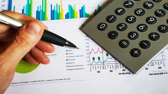 index fund vs direct stocks, invest in Nifty 50 stocks or index fund, Nifty index investing, index fund tax benefits, index rebalancing issue,