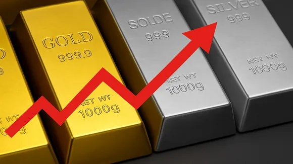 Gold Price Today : Gold Silver Rate Today, Silver price today, Gold price today, silver record high, gold festive demand, gold silver price trend, MCX gold silver futures, US Fed impact on gold silver, India festive season bullion demand, safe haven investment, gold vs silver trend, silver hits 1.41 lakh, सोना चांदी का भाव आज
