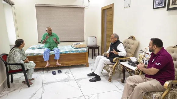 Bihar Election 2025, Mahagathbandhan unity, Ashok Gehlot Bihar visit, Lalu Prasad Yadav, Tejashwi Yadav, INDIA Bloc Bihar, Bihar assembly elections 2025