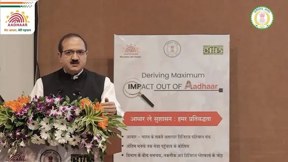 Update Aadhaar Online Screenshot UIDAI CEO bhuvanesh Kumar, Aadhaar rules change, Aadhaar birth certificate mandatory, UIDAI Aadhaar update rules, Aadhaar enrolment for children, birth certificate required for Aadhaar, Aadhaar for children up to 18 years, UIDAI new Aadhaar guidelines, Aadhaar name change rules, Aadhaar date of birth change rules, Aadhaar biometric verification update, UIDAI Aadhaar fraud prevention, Aadhaar online verification system, Aadhaar universal client software, Aadhaar face authentication, UIDAI CEO Aadhaar announcement, आधार नियमों में बदलाव, आधार के लिए जन्म प्रमाण पत्र अनिवार्य, UIDAI आधार नया नियम, बच्चों के लिए आधार एनरोलमेंट, 18 साल तक आधार के लिए बर्थ सर्टिफिकेट, आधार नाम बदलने के नियम, आधार जन्मतिथि बदलने का नियम, UIDAI आधार फर्जीवाड़ा रोकने की तैयारी, आधार ऑनलाइन वेरिफिकेशन, आधार फेस ऑथेंटिकेशन, UIDAI सीईओ बयान, आधार अपडेट नियम हिंदी, आधार बनाने के नए नियम, Aadhaar birth certificate rule Hindi, UIDAI Aa