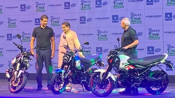 World First CNG Bike Bajaj Freedom