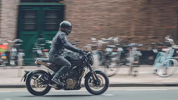 Husqvarna Svartpilen 401