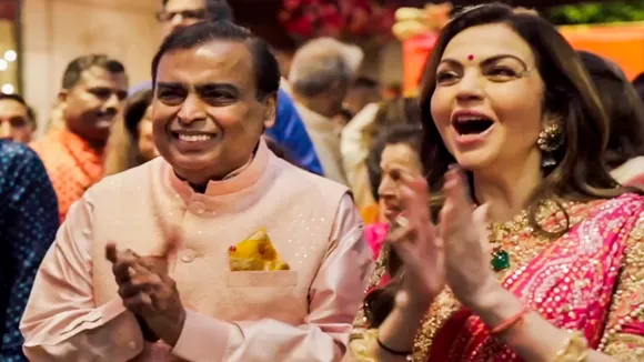 Mukesh Ambani, Sonia Gandhi, Anant Ambani, Anant Ambani wedding, Mukesh Ambani invites Sonia Gandhi, Rahul Gandhi, Anant Ambani Mosalu, Mosalu ceremony, Kashi Chaat Bhandaar Varanasi, मुकेश अंबानी, सोनिया गांधी, अनंत अंबानी, अनंत अंबानी शादी, मुकेश अंबानी ने सोनिया गांधी को दिया न्योता, राहुल गांधी, अनंत अंबानी का मोसालु, मोसालु समारोह, काशी चाट भंडार