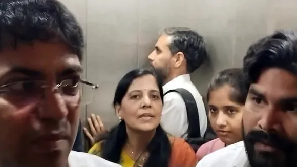 Arvind Kejriwal arrest, अरविंद केजरीवाल की गिरफ्तारी, ED, EXCISE POLICY, ED custody, AAP, Delhi excise policy Case, money laundering case, PMLA case, Aam Aadmi Party, Delhi Chief Minister, Arvind Kejriwal, ईडी, शराब नीति, दिल्ली शराब घोटाला, आबकारी नीति, आप, दिल्ली आबकारी नीति, मनी लॉन्ड्रिंग केस, पीएमएलए, आम आदमी पार्टी, दिल्ली के मुख्यमंत्री, अरविंद केजरीवाल, Sunita Kejriwal, सुनीता केजरीवाल, आतिशी, Atishi