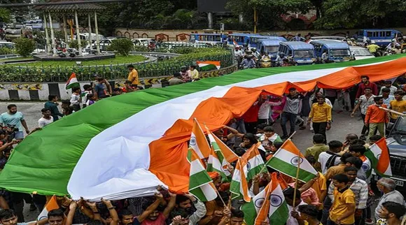har ghar tiranga live news har ghar tiranga campaign azadi ka amrit mahotsav pm narendra modi latest updates independence day national flag delhi up gujarat live
