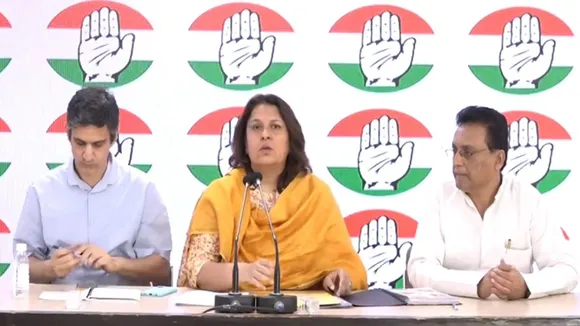 Congress blames PM Modi, Congress blames Adani of indulging in anti-national activities, PMC Projects, पीएमसी प्रोजेक्ट्स, कांग्रेस प्रेस कॉन्फ्रेंस, Congress Press Conference, Supriya Shrinate, सुप्रिया श्रीनेत