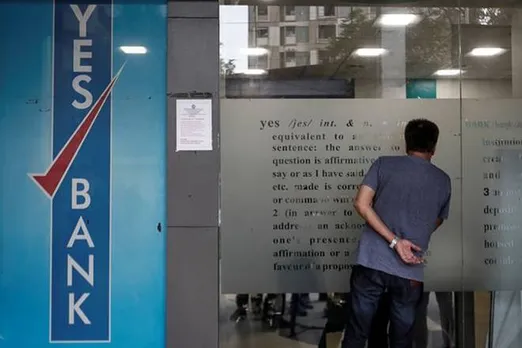 good news for yes bank customers! RBI lifts Moratorium from tomorrow by 6 pm