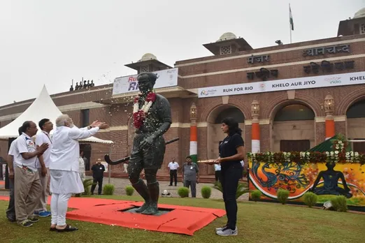 pm narendra modi announces khel ratna award in name of major dhyan chand replacing rajeev gandhi