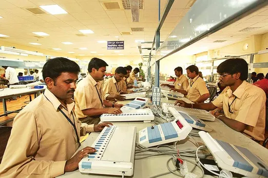 Stock Tips : डिफेंस सेक्टर की इस सरकारी कंपनी के शेयरों में दिख रहा है काफी दम, जानिए निवेशकों को कितना मिल सकता है मुनाफा