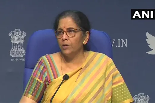 FM Nirmala Sitharaman Press Conference update: प्रवासी मजदूर, छोटे किसान, रेहड़ी वालों को बड़ी राहत; मध्य वर्ग को PMAY का लाभ