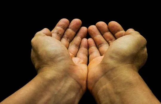 Grants non-philanthropic donations received by charitable trusts to attract 18 percent GST rules AAR