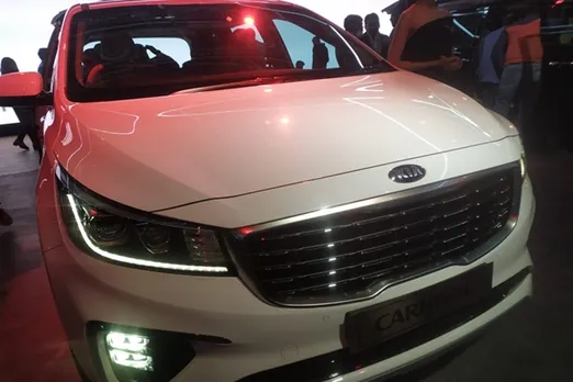 Auto Expo 2020: Kia Carnival MPV 24.95 लाख में लॉन्च, SONET कॉन्सेप्ट की भी दिखी झलक