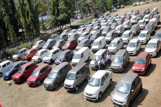 CarTrade Tech IPO: कार ट्रेड टेक का आईपीओ पहले दिन 41% सब्सक्राइब, क्या इसमें करना चाहिए निवेश?