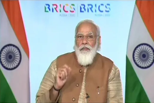 indian prime minister narendra modi and chinese president xi jinping face to face in brick summit vedio confressing in BRICS SUMMIT