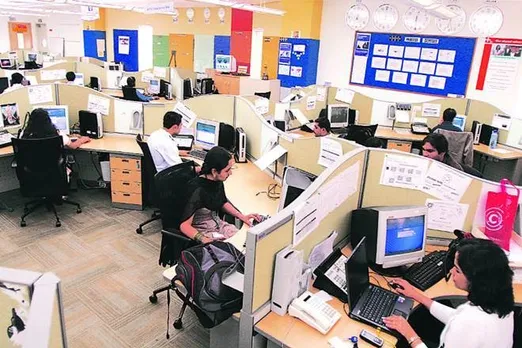 indian service sector shows growth at seven year high export demand increases