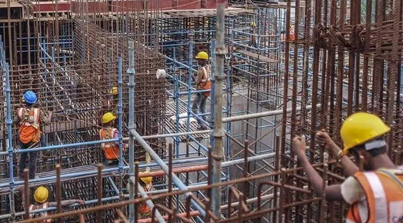 423 infrastructure projects show cost overruns of Rs 4.95 lakh crore