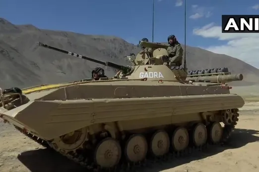 Indian army armoured regiments are ready to take on the chinese army in eastern ladakh, indian army deployed T-90 bhishma and T-72 tanks at near LAC