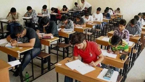 CBSE Class 10th 12th compartment date sheet 2022 out Check exam dates admit card dates instructions and other details here
