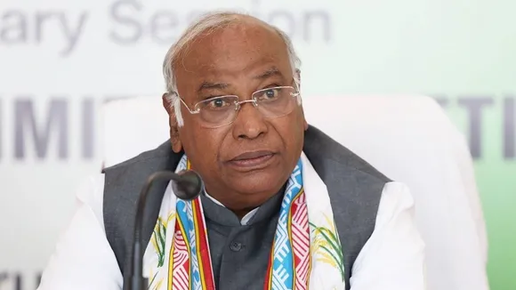 kharge1