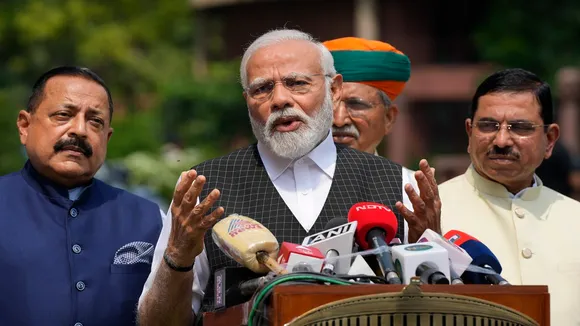 Parliament Monsoon Session, संसद का मानसून सत्र, मणिपुर हिंसा, 31 बिल पेश होंगे, जयराम रमेश, कांग्रेस, इंडिया, INDIA, बीजेपी, राजनाथ सिंह, नरेंद्र मोदी, मोदी सरकार, Congress, BJP, Narendra Modi, Manipur Violence, Rajnath Singh, Delhi Bill, दिल्ली विधेयक, Modi on Manipur Violence, मणिपुर हिंसा पर मोदी ने तोड़ी चुप्पी, मणिपुर में महिलाओं को निर्वस्त्र कर घुमाए जाने की घटना