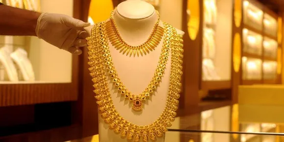Gold Hallmarking New Rules: आपके पुराने गहनों पर क्या होगा हॉलमार्किंग के नए नियमों का असर? जानें सभी जरूरी सवालों के जवाब