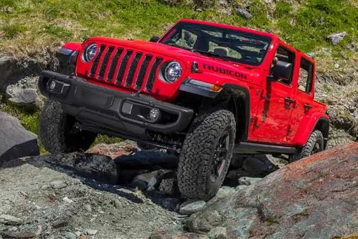 FCA India launches Jeep Wrangler Rubicon at Rs 68.94 lakh, know engine and power